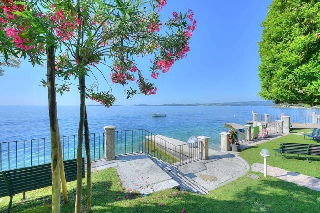 Appartamento 33 Rose Gardone Riviera Exteriér fotografie